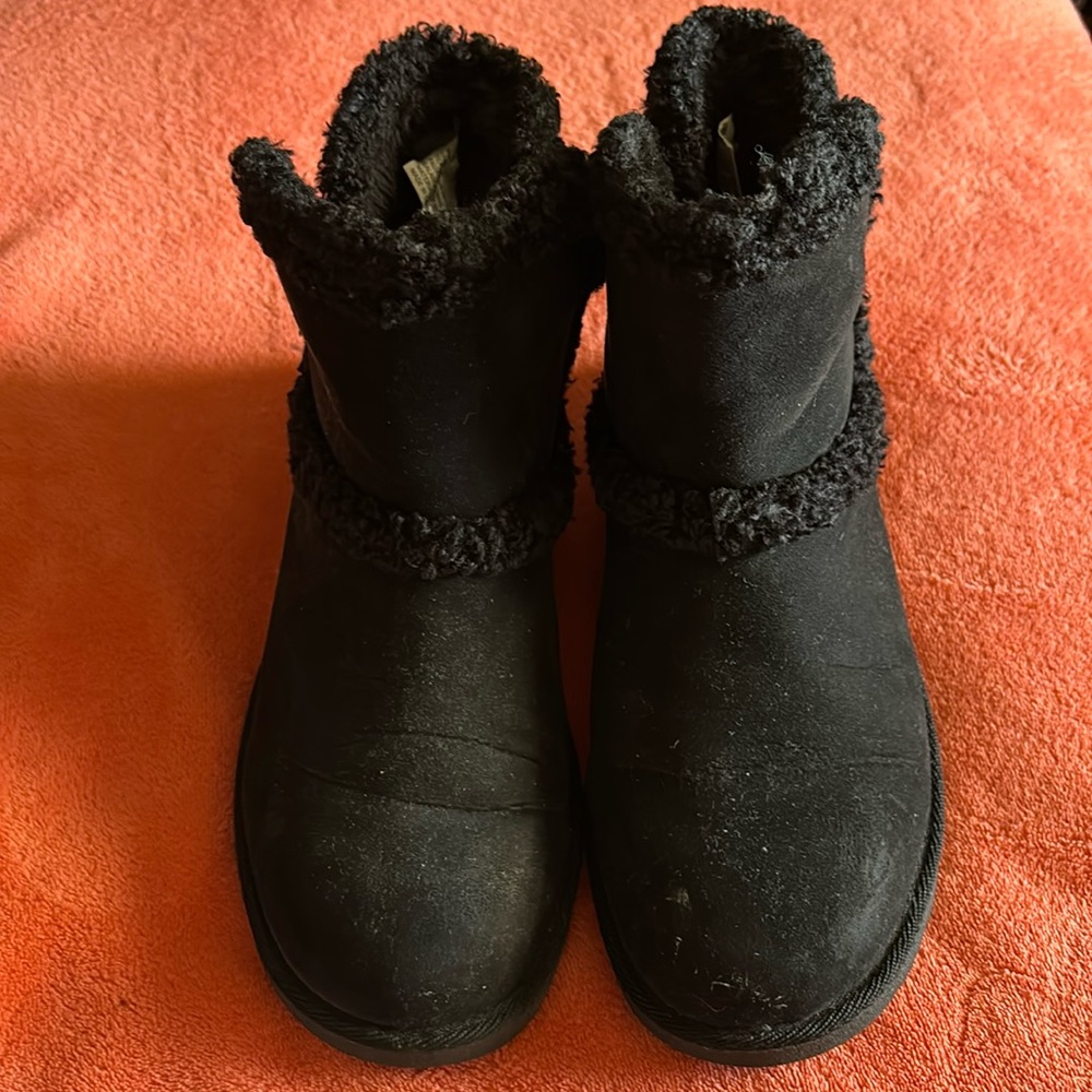 Makalu ankle boots!